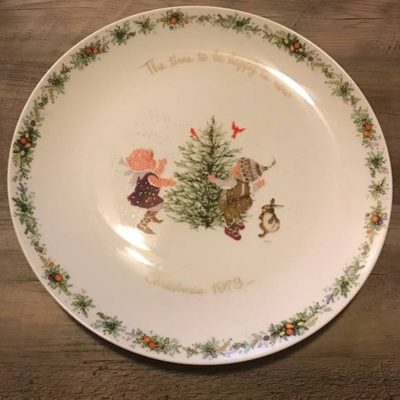 Vintage 1973 Holly Hobby  Christmas Commemorative Edition - Picture 2 of 10